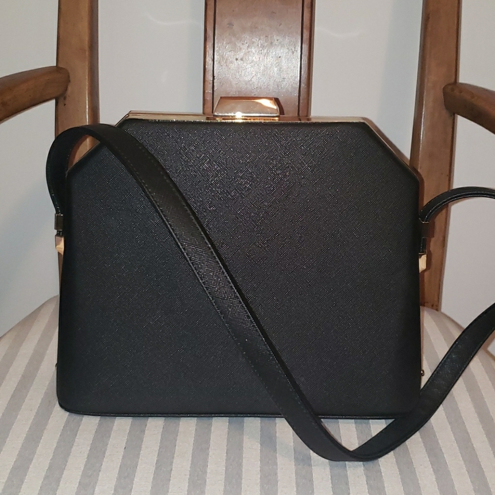 Black Top Handle Versatile Bag by Mistique